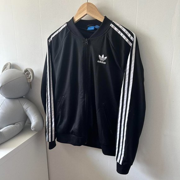 Black Adidas bomber jacket - Picture 3 of 8